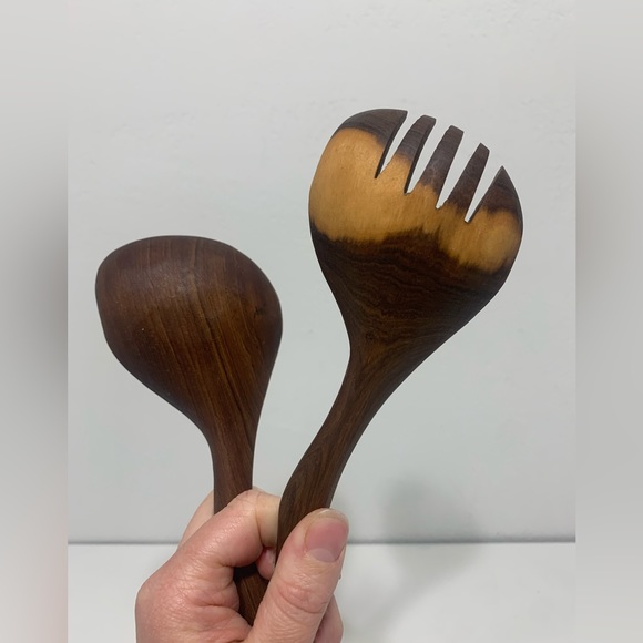 Olive Wood Salad Serving Spoons Hand-carved wavy Black & white handles Pair - Picture 5 of 7